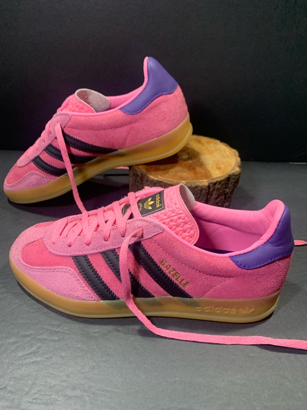 Adidas Gazelle Women’s Pink Black Blue Suede Sneakers Shoe Size- 7.5 - Picture 3 of 9